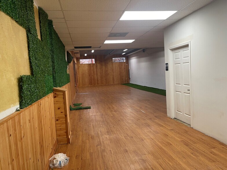5002 E Grand Ave, Dallas, TX à louer - Photo intérieure – Image 2 sur 10