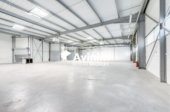 Plus de détails pour Industriel/Logistique à vendre