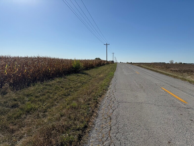 4305 PLEASANT CENTER Rd, Yoder, IN à vendre - Photo de l’immeuble – Image 3 sur 40