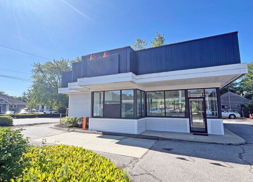 163 Pleasant St, Brunswick, ME à louer - Photo de l’immeuble – Image 1 sur 10