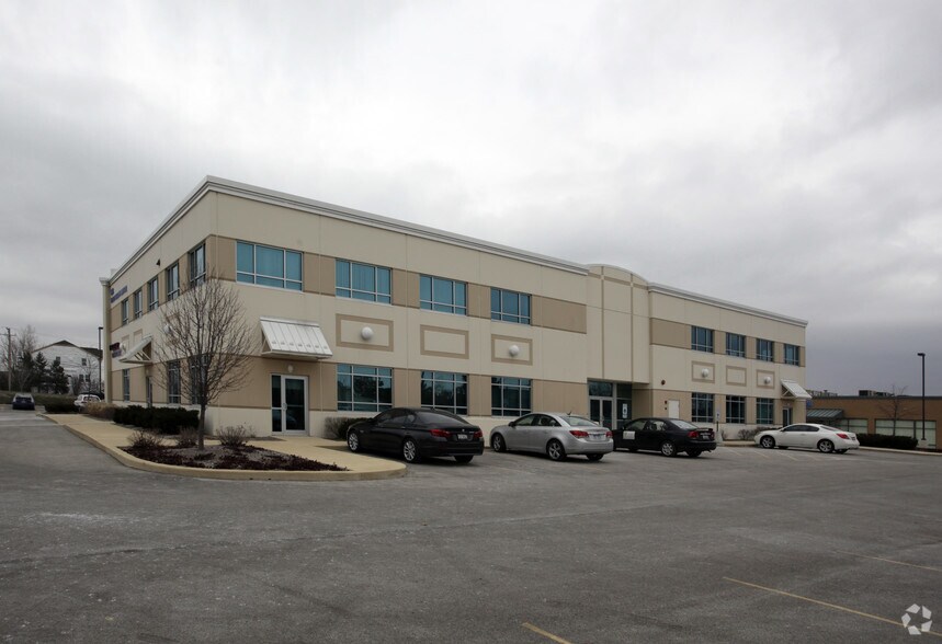 3535 E New York St, Aurora, IL à louer - Photo de l’immeuble – Image 2 sur 34