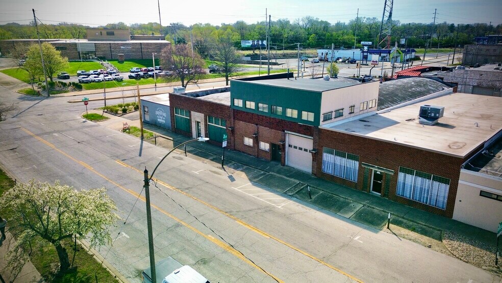 519-529 E William St, Decatur, IL à vendre - Photo de l’immeuble – Image 2 sur 6