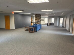 7000 Stonewood Dr, Wexford, PA à vendre Photo intérieure– Image 1 sur 8