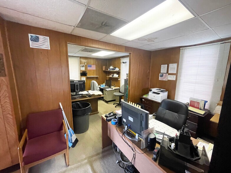 2903-2907 Kirtland Ave, District Heights, MD à louer - Photo de l’immeuble – Image 2 sur 15