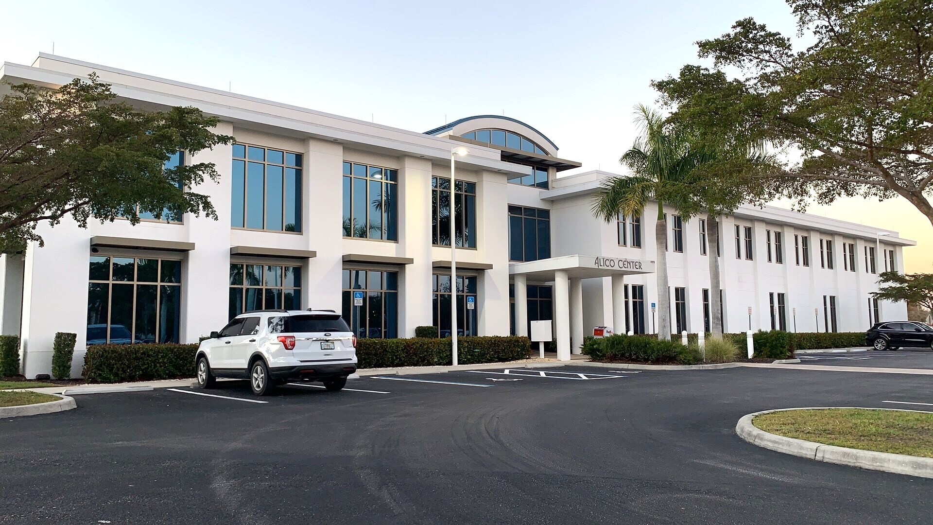 10070 Daniels Interstate Ct, Fort Myers, FL à louer Photo de l’immeuble– Image 1 sur 3