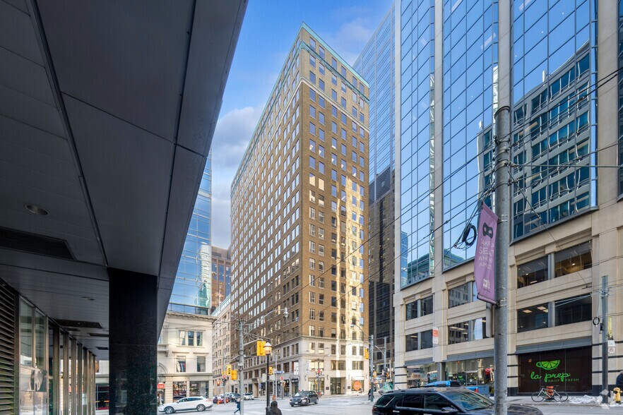 25 Adelaide St E, Toronto, ON à louer - Photo de l’immeuble – Image 1 sur 7