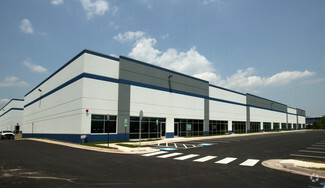 Plus de détails pour 25383 Pleasant Valley Rd, Chantilly, VA - Industriel/Logistique à louer