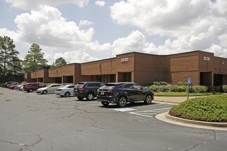 Plus de détails pour 3230 Peachtree Corners Cir, Peachtree Corners, GA - Local d'activités, Industriel/Logistique à louer