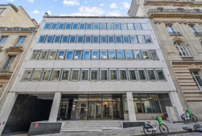 Plus de détails pour 11-11 Rue Christophe Colomb, Paris - Bureau à louer