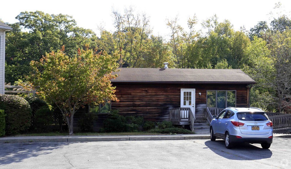 2300 State Route 208, Montgomery, NY à vendre - Photo de l’immeuble – Image 2 sur 3