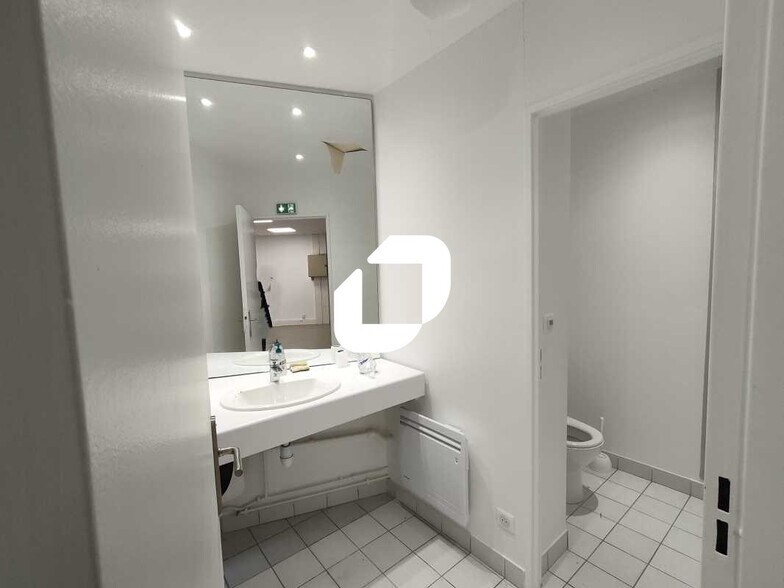 Bureau dans Vélizy-Villacoublay à vendre - Photo de l’immeuble – Image 3 sur 8