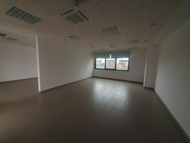 Bureau dans SEVILLA, Sevilla à vendre - Photo intérieure – Image 3 sur 12
