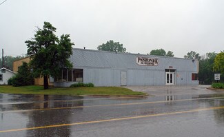 Plus de détails pour 910 N Saginaw St, Saint Charles, MI - Bureau à louer