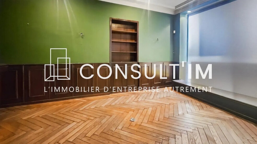 Local commercial dans Paris à louer - Photo de l’immeuble – Image 3 sur 6