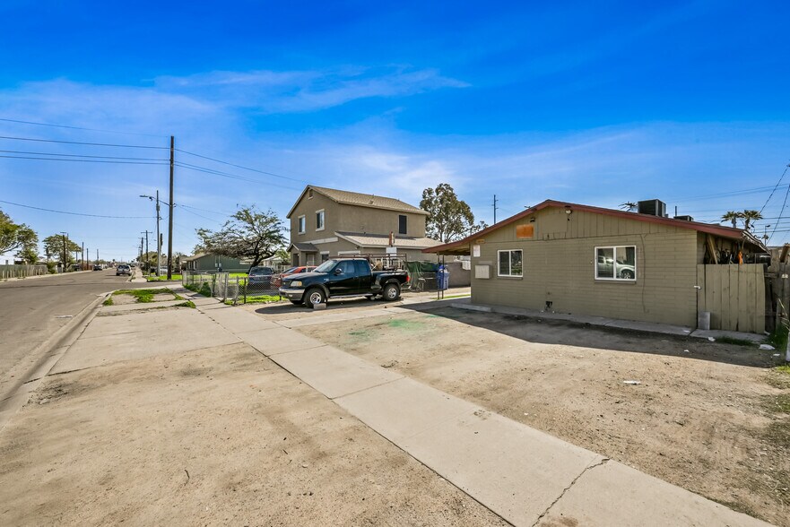 2237 E Taylor St, Phoenix, AZ à vendre - Photo de l’immeuble – Image 2 sur 14