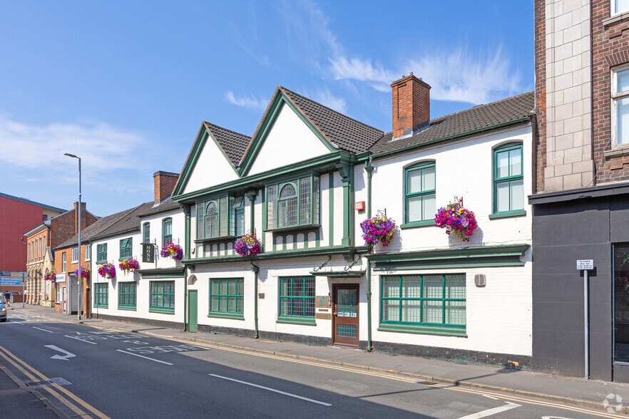 80-81 Woodgate, Loughborough à vendre - Photo principale – Image 1 sur 2
