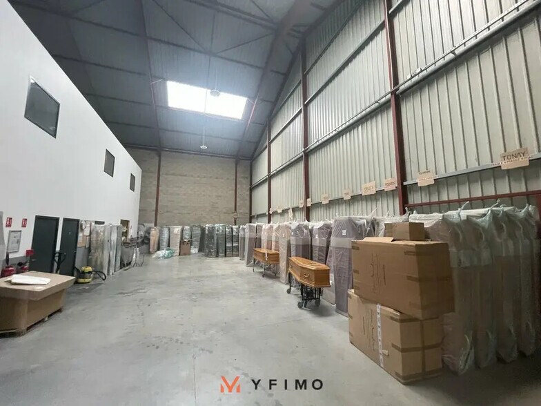 Local d’activités dans Boinvilliers à louer - Photo intérieure – Image 2 sur 6