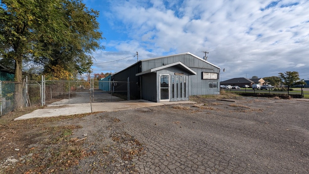 13255 Chippewa Blvd, Mishawaka, IN à louer - Photo de l’immeuble – Image 1 sur 15