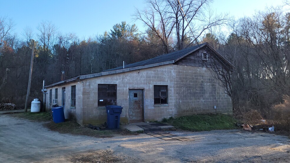 253 Brick Top Rd, Windham, CT à vendre - Photo de l’immeuble – Image 2 sur 11