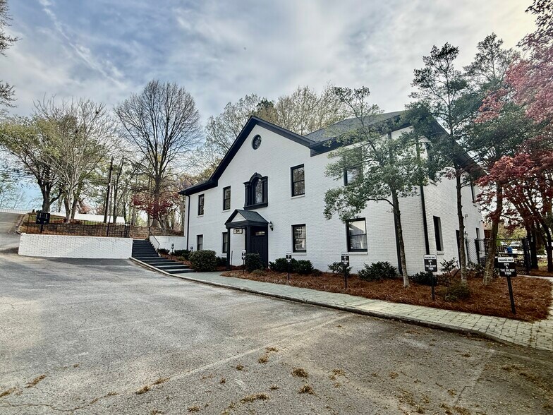 1155 Hightower Trl, Atlanta, GA à vendre - Photo de l’immeuble – Image 3 sur 24
