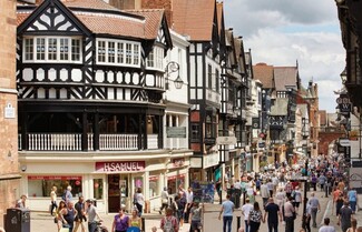 Plus de détails pour 5A Eastgate Row, Chester - Local commercial à louer