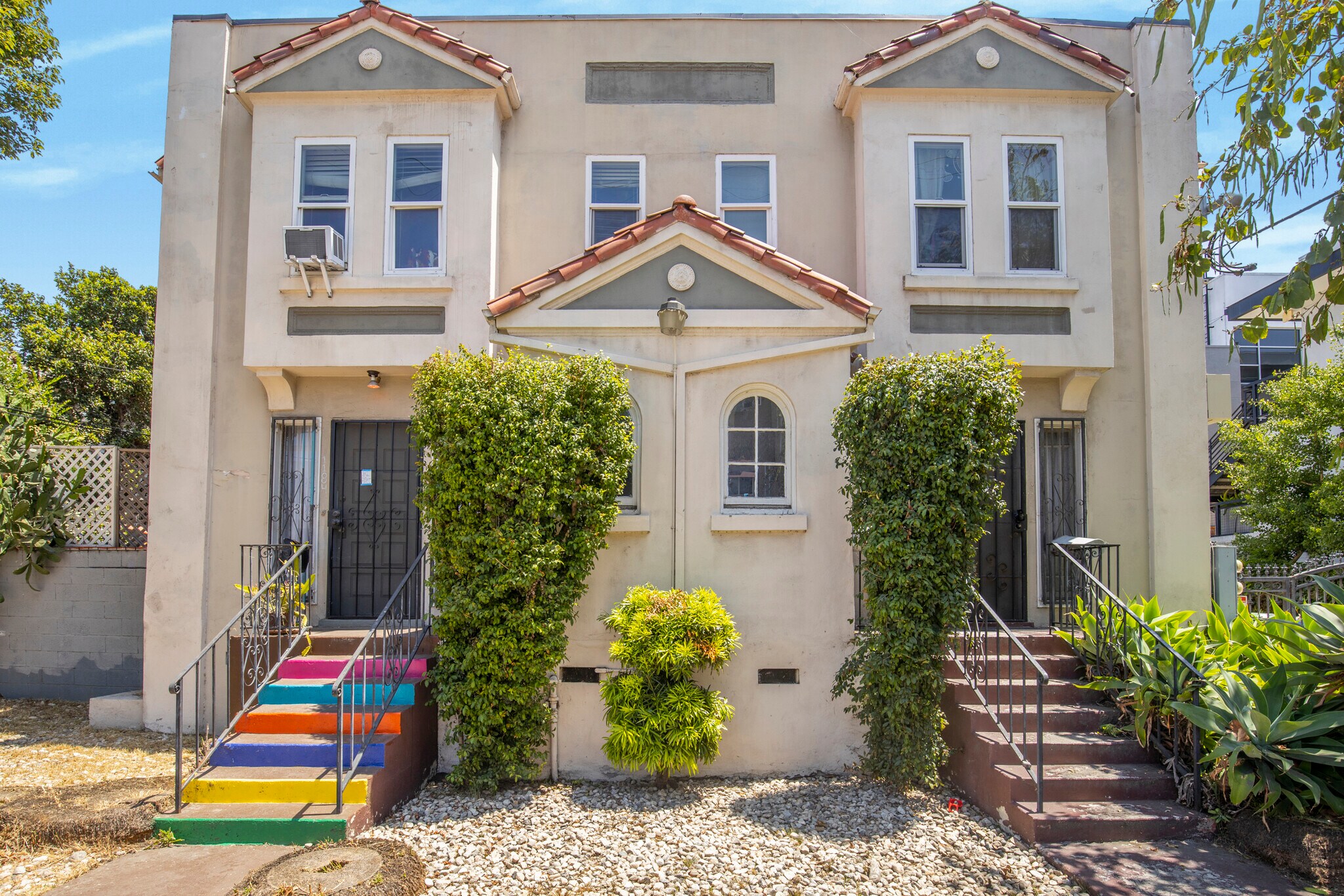 1180 Myra Ave, Los Angeles, CA à vendre Photo de l’immeuble– Image 1 sur 17