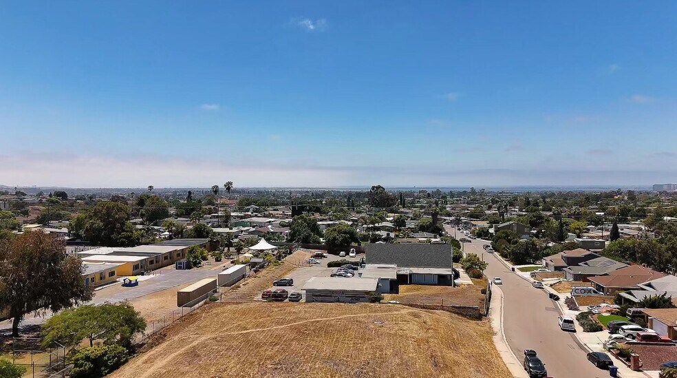 210 Jamul Ave, Chula Vista, CA à louer - Photo de l’immeuble – Image 3 sur 4