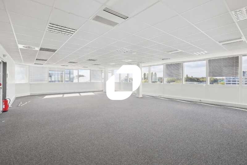 23 Avenue Louis Bréguet, Vélizy-Villacoublay à vendre - Photo de l’immeuble – Image 3 sur 16