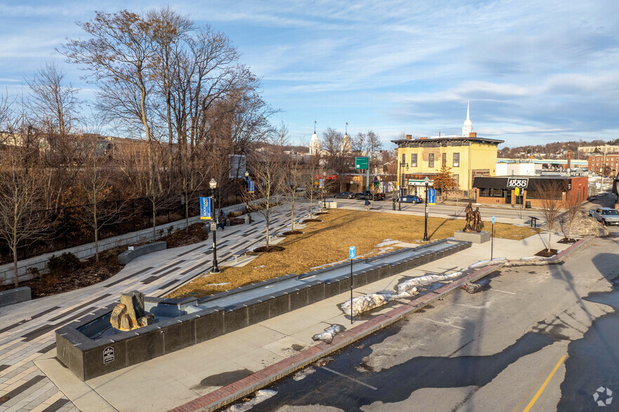 11 Canal St, Worcester, MA à vendre - Photo principale – Image 2 sur 5
