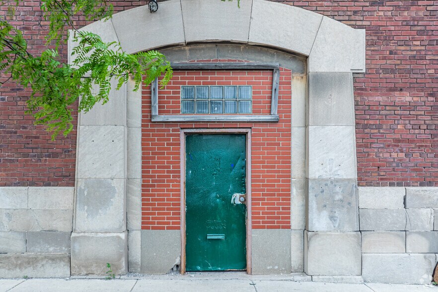 1534 S Western Ave, Chicago, IL à vendre - Photo de l’immeuble – Image 3 sur 6