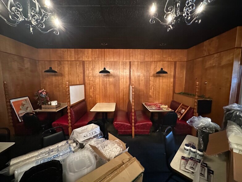 7 E Main St, Falconer, NY à vendre - Photo de l’immeuble – Image 3 sur 19