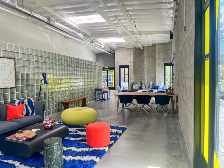 684 Mateo St, Los Angeles, CA à louer - Photo de l’immeuble – Image 2 sur 4