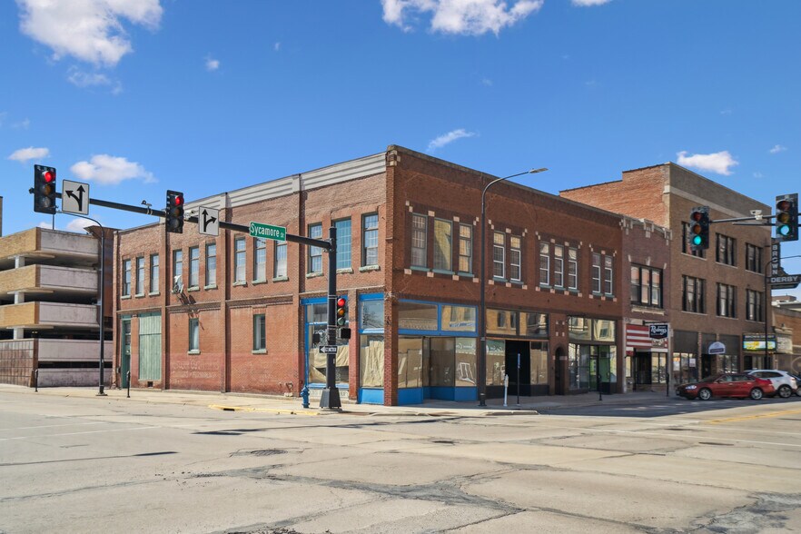 626-632 Sycamore St, Waterloo, IA à vendre - Photo de l’immeuble – Image 2 sur 36