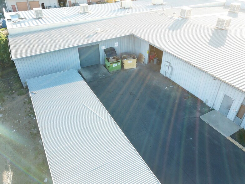 2115 W Mountain View Rd, Phoenix, AZ à vendre - Photo de l’immeuble – Image 3 sur 10