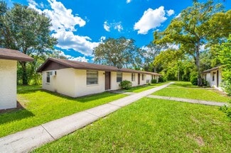 Plus de détails pour 1511 E 140th Ave, Tampa, FL - Logement à vendre
