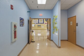 1000 Innovation Ave, North Port, FL à vendre Photo intérieure– Image 1 sur 44