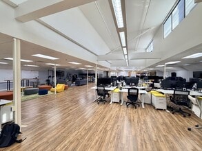 278 Castro St, Mountain View, CA à louer Photo intérieure– Image 1 sur 4