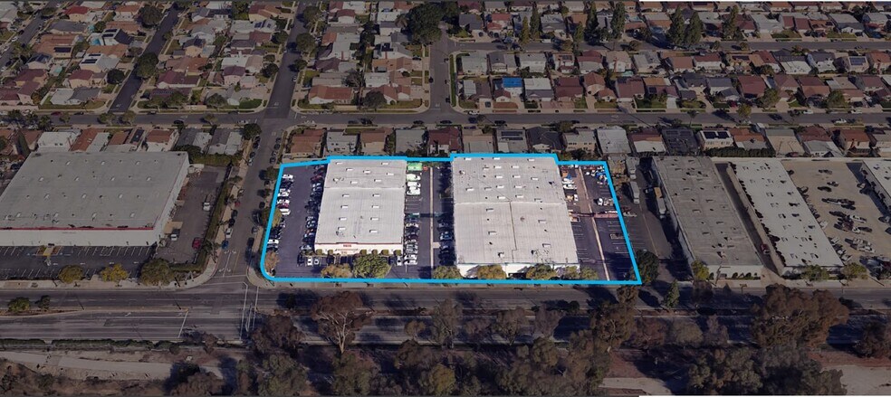Del Amo 2-Pack Portfolio portefeuille de 2 biens à vendre sur LoopNet.fr - Photo de l’immeuble – Image 1 sur 4