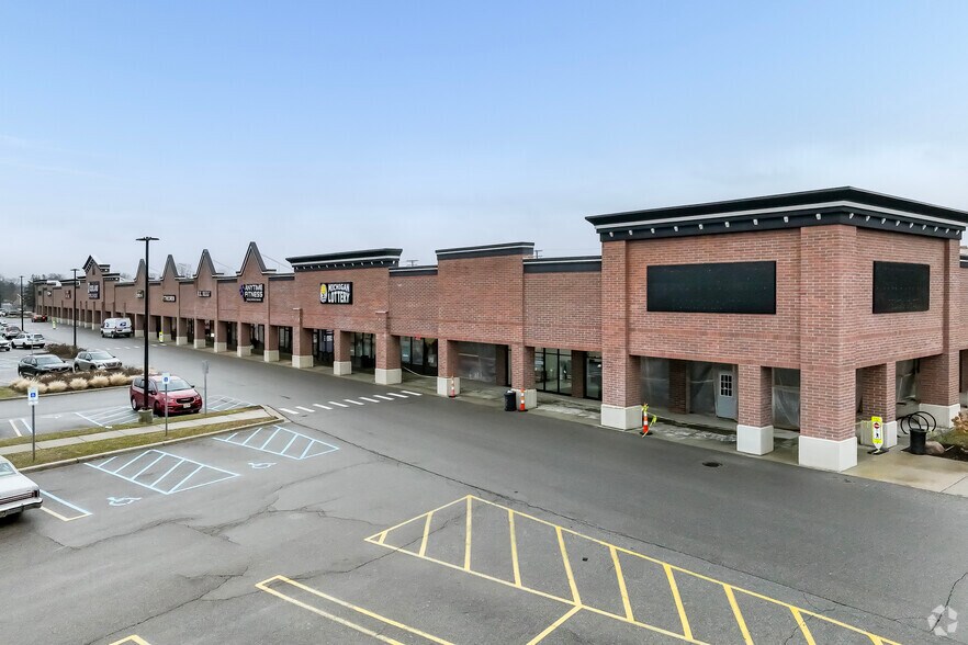 33111-33251 Plymouth Rd, Livonia, MI à louer - Photo de l’immeuble – Image 3 sur 5