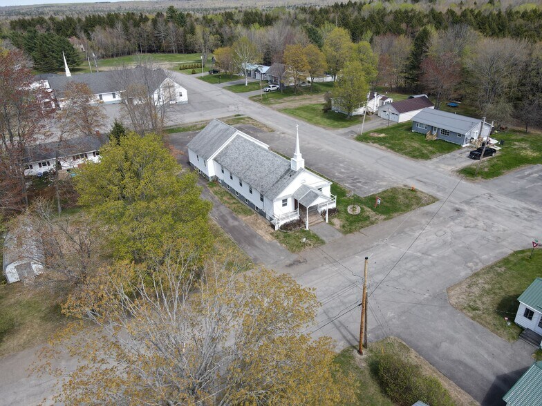1 Palm St, East Millinocket, ME à vendre - Photo de l’immeuble – Image 3 sur 16