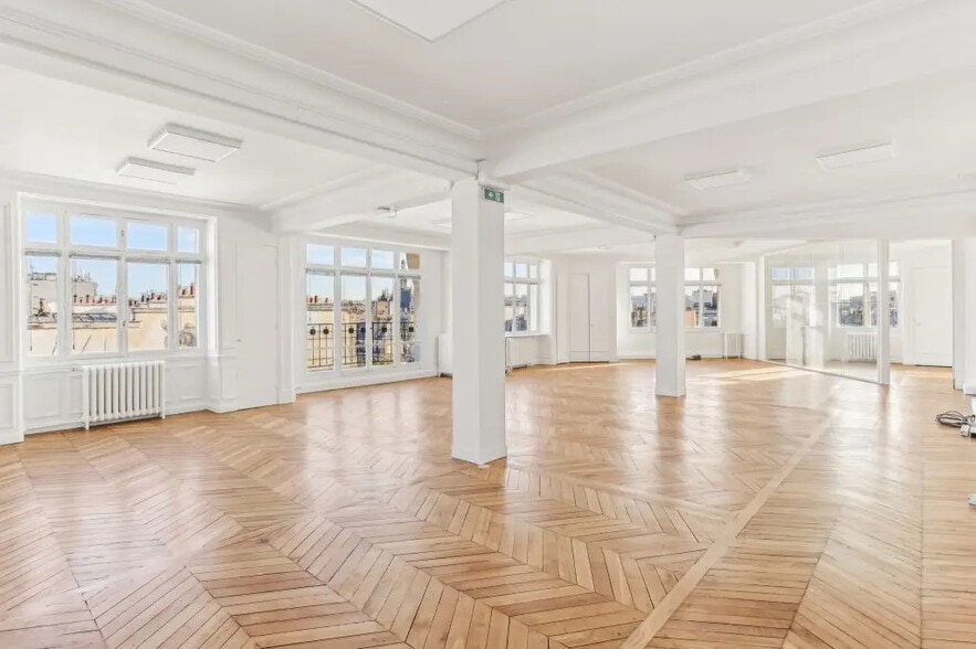 1-3 Rue De Metz, Paris à louer - Photo de l’immeuble – Image 3 sur 9