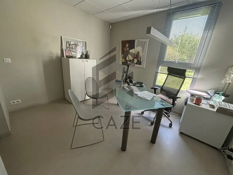 Bureau dans Cenon à vendre - Photo de l’immeuble – Image 2 sur 4