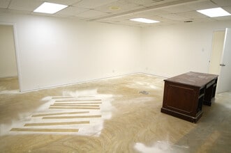 3859 E Southcross Blvd, San Antonio, TX à louer Photo intérieure– Image 1 sur 4