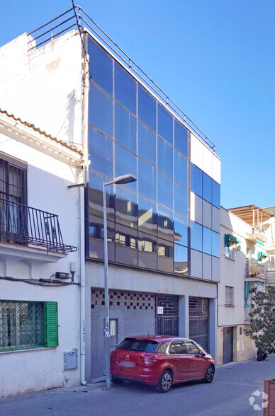 Bureau dans Majadahonda, Madrid à vendre - Photo de l’immeuble – Image 2 sur 2