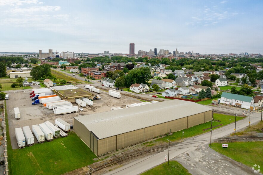 43 Hamburg Street, Buffalo, NY à vendre - Photo de l’immeuble – Image 2 sur 15