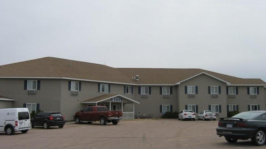 920 S 3rd Ave, Clear Lake, SD à vendre - Photo de l’immeuble – Image 1 sur 1