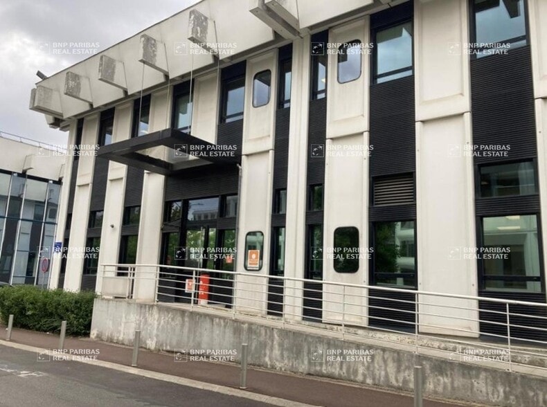 67-71 Rue De Montlhéry, Rungis à louer - Photo de l’immeuble – Image 3 sur 9