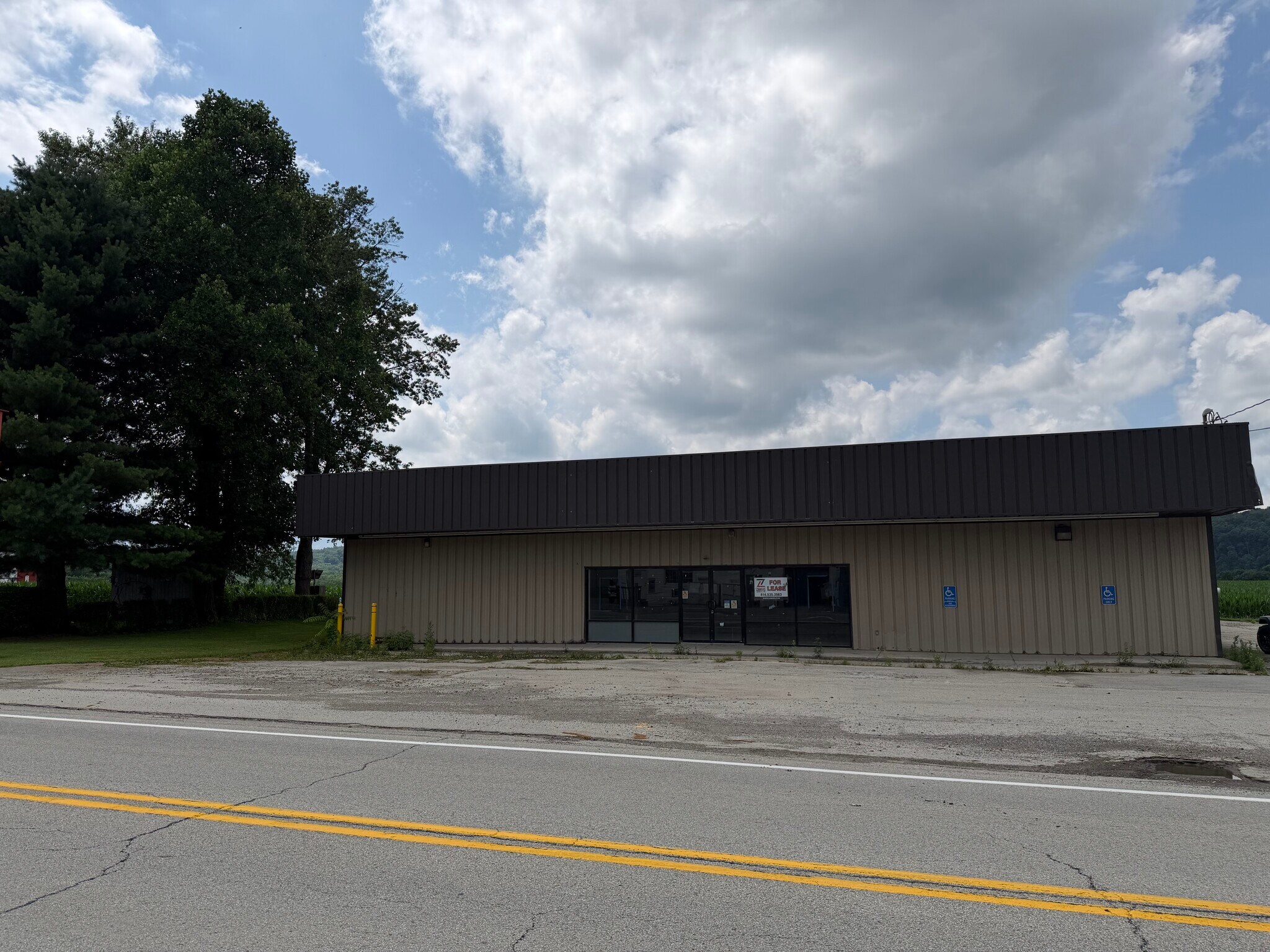 404 Leech Ave, Saltsburg, PA à louer Photo de l’immeuble– Image 1 sur 11