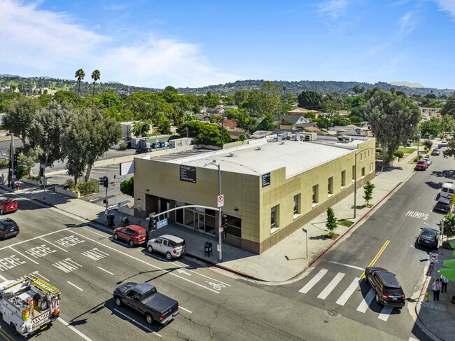 Plus de détails pour 3250 Glendale Blvd, Los Angeles, CA - Bureau, Local commercial à louer