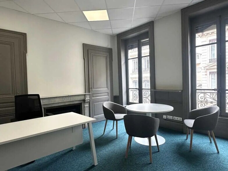 Bureau dans Lyon à louer - Photo de l’immeuble – Image 1 sur 10